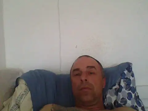 Snapshot of Nowy111 chatting on May 22, 9:48 am Nowy111 online show from May 22, 9:48 am