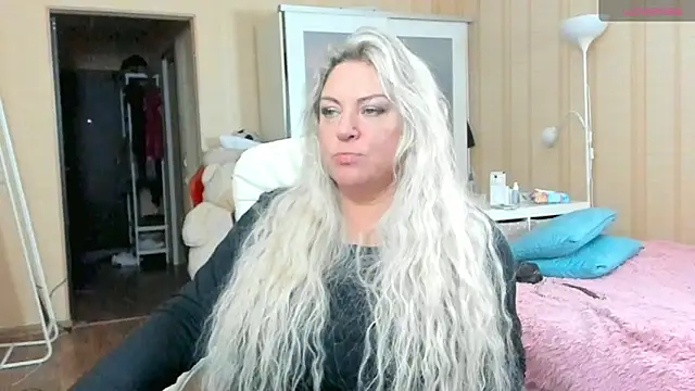 PamHardFuck online show from October 19, 6:30 pm