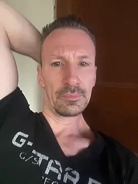 Snapshot of Jottard chatting on April 10, 3:50 pm Jottard online show from April 10, 3:50 pm