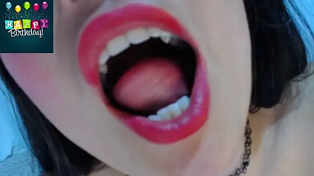 Alexandrasaenz online show from December 22, 11:02 pm