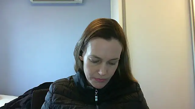 Snapshot of Annylove1 chatting on September 25, 10:52 am Annylove1 online show from September 25, 10:52 am