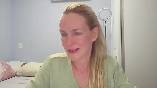 Annylove1 online show from April 27, 12:30 am