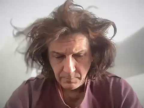 Snapshot of ALPHANDRE chatting on October 9, 6:55 am ALPHANDRE online show from October 9, 6:55 am