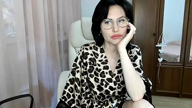 Alyona Alex online show from May 31, 6:42 am
