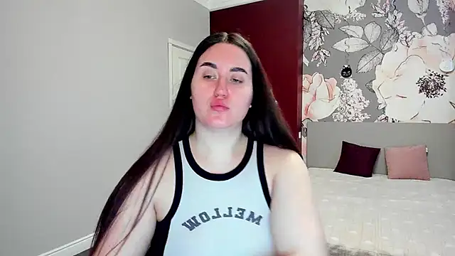 Snapshot of Roxie_Bradley chatting on March 5, 6:31 am Roxie Bradley online show from March 5, 6:31 am