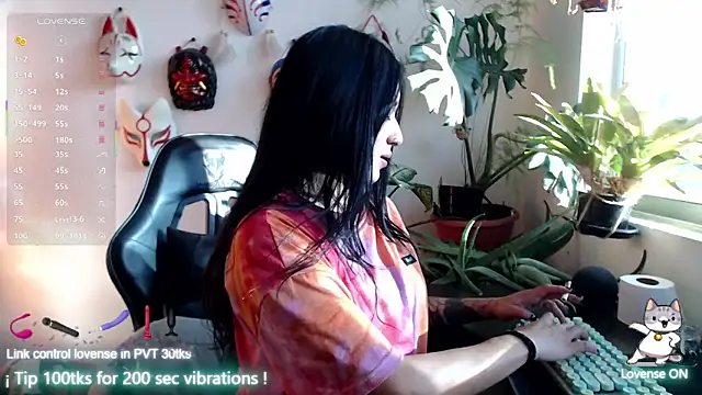 cat salo online show from May 9, 9:53 pm