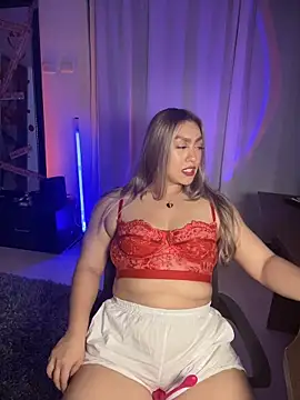 Im sophiie online show from October 19, 6:25 am