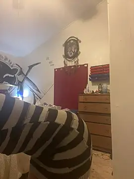 Snapshot of Jessiejames32 chatting on January 18, 3:31 am Jessiejames32 online show from January 18, 3:31 am