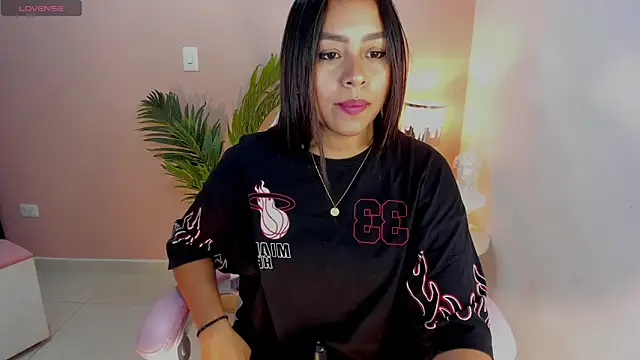 Ciara8 online show from October 21, 7:25 pm