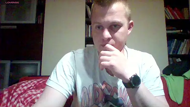 Matttthees online show from April 7, 10:31 pm