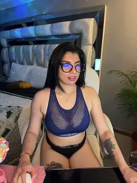 Miaparkerss  online show from March 19, 12:59 am