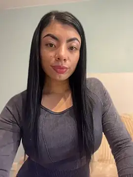Miaparkerss  online show from May 8, 10:15 pm