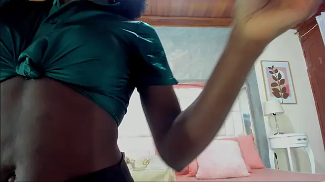 AlmaSean online show from February 23, 6:27 pm