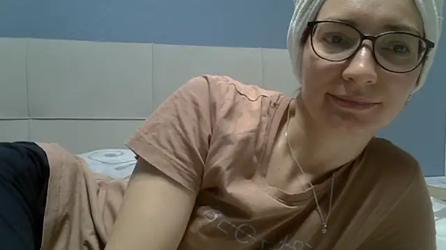 Ashleyspice online show from May 12, 8:22 am