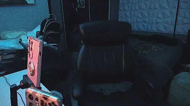 sheylagoddess11 online show from September 20, 4:02 am