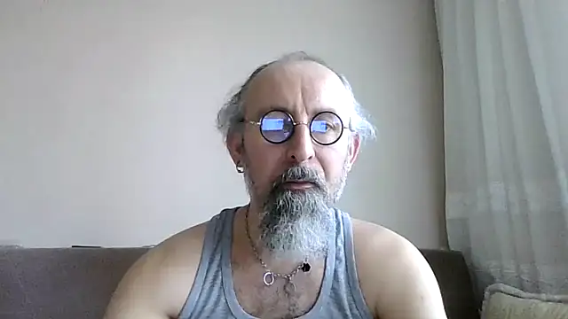 BuckWessle online show from May 16, 11:09 am