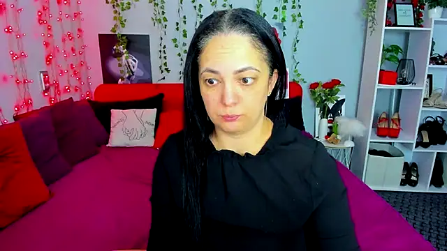 DarlingMilf online show from October 15, 6:19 pm