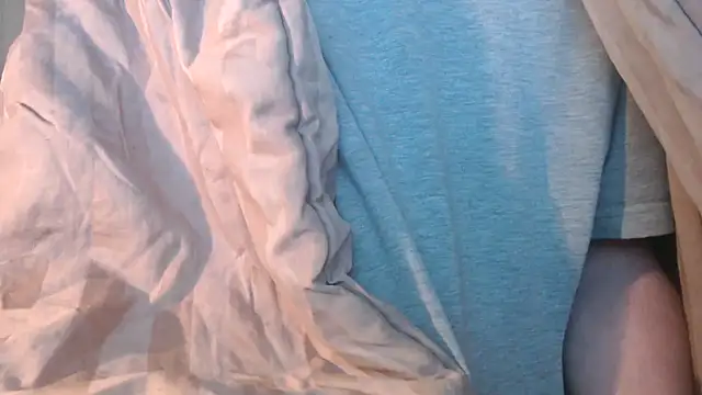 Snapshot of MikesR71 chatting on March 27, 7:58 am MikesR71 online show from March 27, 7:58 am