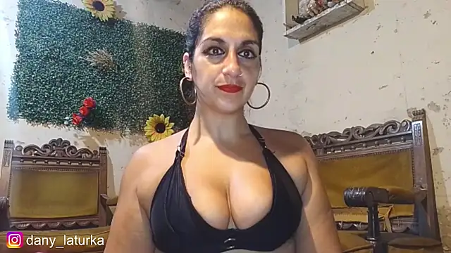 Bellydancerhot online show from January 22, 5:05 am