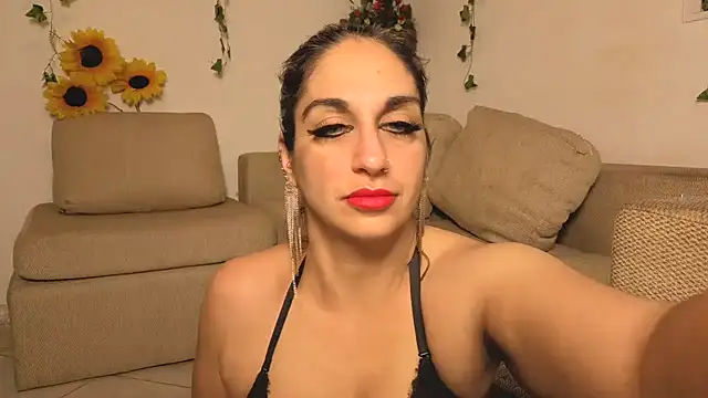 Bellydancerhot online show from May 7, 5:35 am