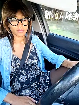 Snapshot of guardami1988 chatting on November 21, 9:52 am guardami1988 online show from November 21, 9:52 am