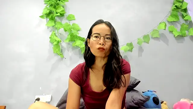 loveley jenny online show from October 19, 12:00 am