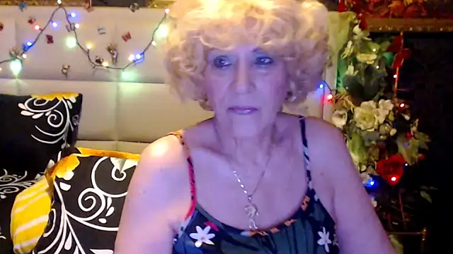 HappyWomanOn online show from April 13, 8:31 am