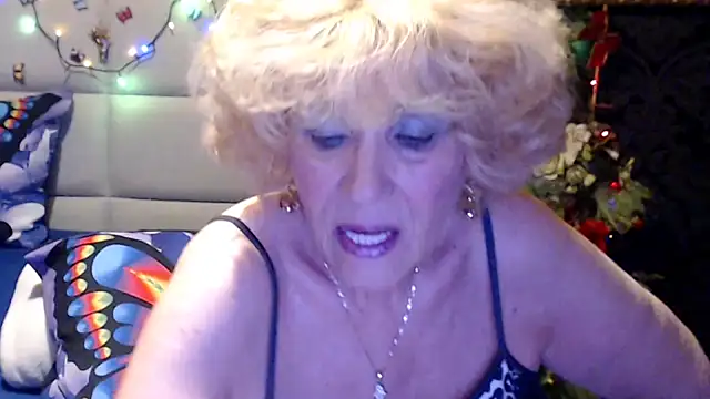 HappyWomanOn online show from May 11, 6:16 pm
