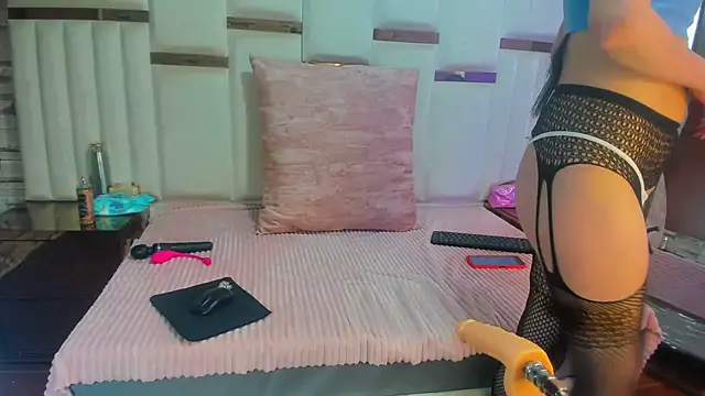 ArianaSmith69 online show from February 19, 2:12 pm