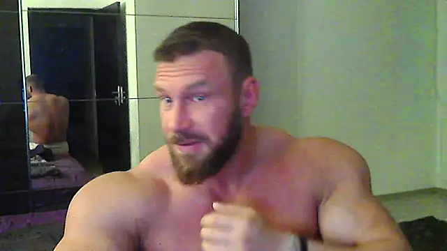 muscularkevin online show from May 6, 3:24 am