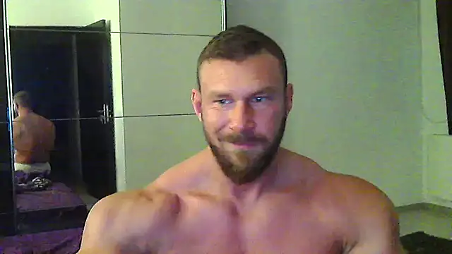 muscularkevin online show from May 9, 3:34 am