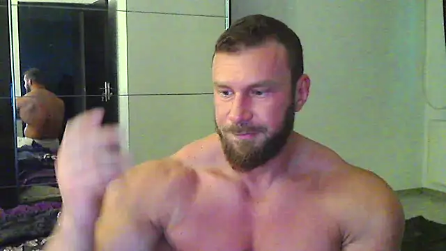 muscularkevin online show from May 15, 3:35 am