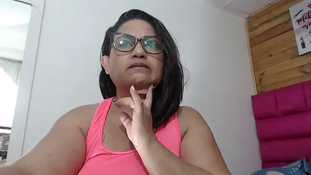 Katha Marck online show from May 3, 10:43 am