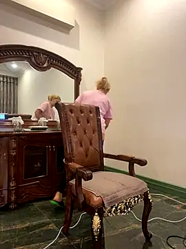 Amazoniiaa online show from October 29, 9:44 am