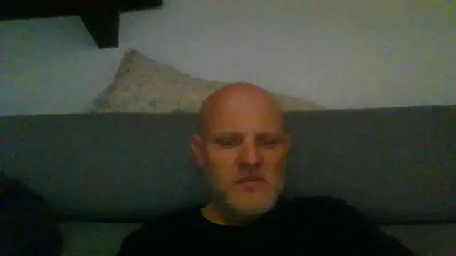 Snapshot of davigochi77bcn chatting on February 7, 8:12 pm davigochi77bcn online show from February 7, 8:12 pm