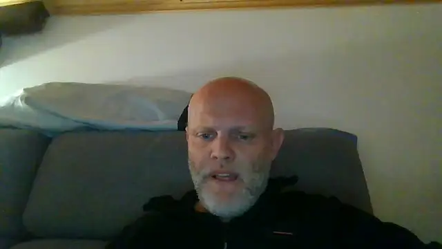 Snapshot of davigochi77bcn chatting on February 26, 7:02 pm davigochi77bcn online show from February 26, 7:02 pm