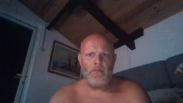 Snapshot of davigochi77bcn chatting on July 28, 11:04 pm davigochi77bcn online show from July 28, 11:04 pm