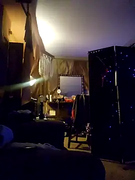 Hotredheadandtoungelasher online show from October 20, 5:08 am