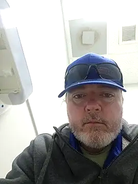 Hotredheadandtoungelasher online show from November 1, 3:36 pm