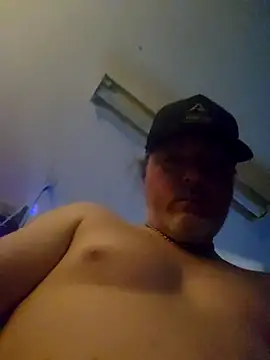 Hotredheadandtoungelasher online show from November 15, 6:11 am