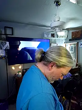 Hotredheadandtoungelasher online show from February 28, 4:57 am