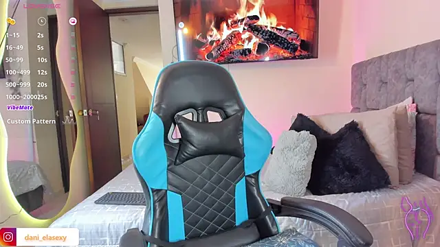 Snapshot of danielasexya1 chatting on February 8, 4:47 pm danielasexya1 online show from February 8, 4:47 pm