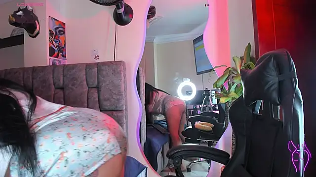 Snapshot of danielasexya1 chatting on September 28, 4:07 am danielasexya1 online show from September 28, 4:07 am