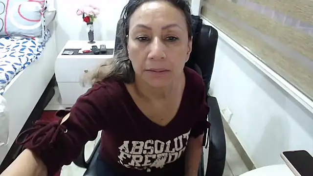 Snapshot of jesy_hot chatting on October 27, 10:25 pm jesy hot online show from October 27, 10:25 pm