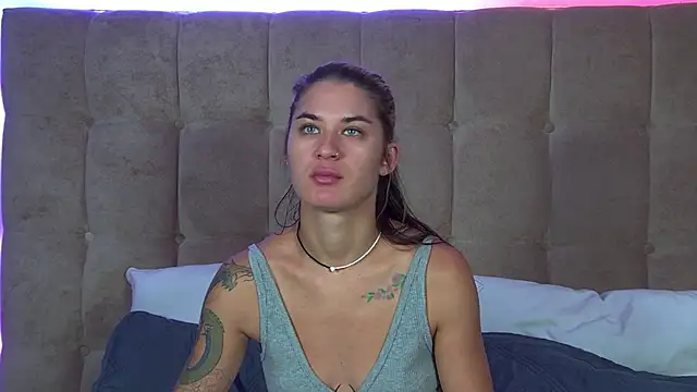 RachelSimpson online show from September 22, 6:26 am