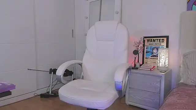 Daniela Miller  online show from January 10, 3:50 am