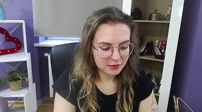 Snapshot of Zoey_Erotic chatting on January 21, 11:46 am Zoey Erotic online show from January 21, 11:46 am