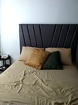 Deborabuchanan online show from September 15, 8:53 pm