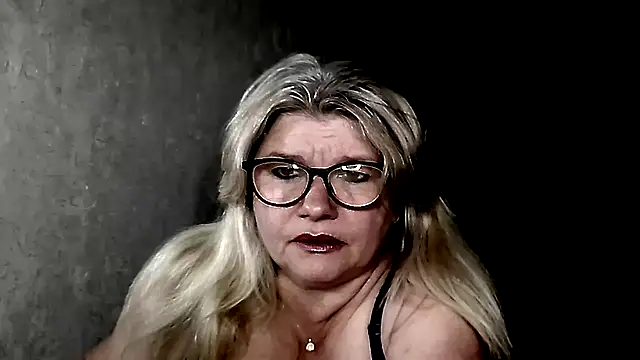 Diana 49 online show from April 26, 7:28 am