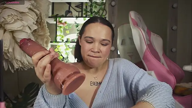 Chery Lady22 online show from January 22, 7:14 am